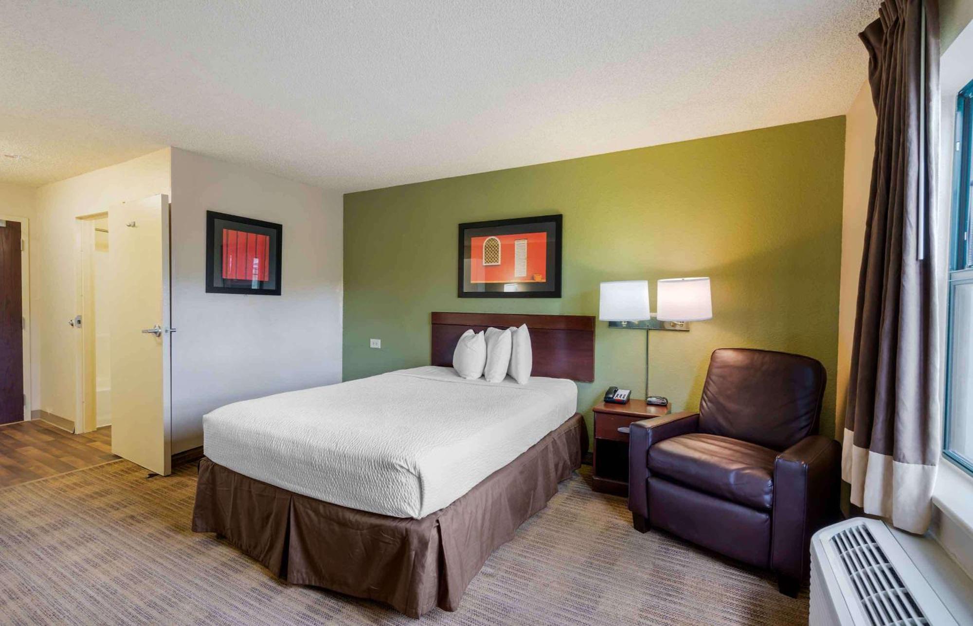 Extended Stay America Select Suites - Orlando - Maitland - 1760 Pembrook Dr Altamonte Springs Eksteriør bilde