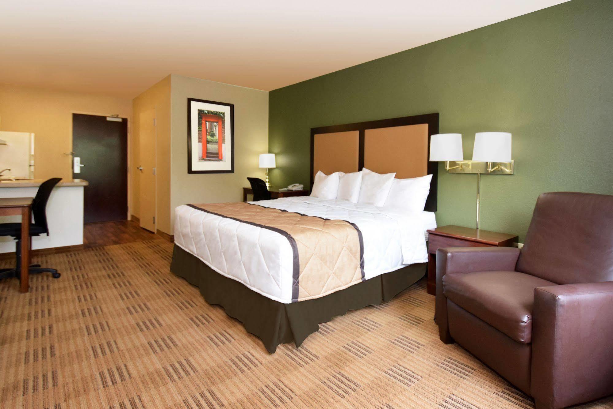 Extended Stay America Select Suites - Orlando - Maitland - 1760 Pembrook Dr Altamonte Springs Eksteriør bilde